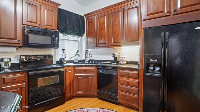 1515 S 3 Rd St, House other with 4 bedrooms, 4 bathrooms and null parking in Louisville KY | Image 15