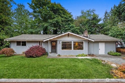 19524 14th Ave Ne, Shoreline, WA, 98155-1112 | Card Image