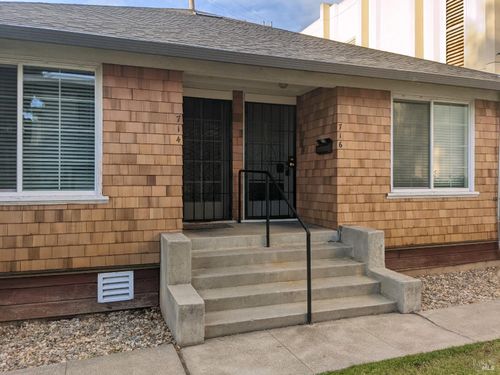 714 Carolina St, Vallejo, CA, 94590-5506 | Card Image