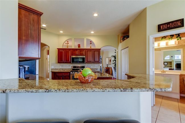 522 Planters Manor Way, House other with 3 bedrooms, 3 bathrooms and null parking in BRADENTON FL | Image 9