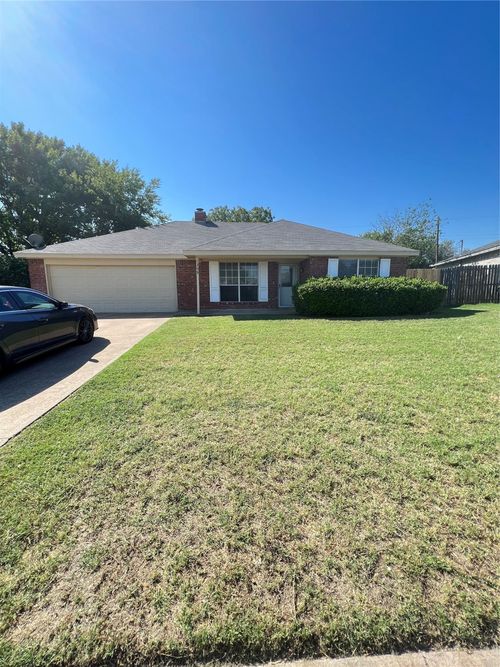 1309 Aviary Dr, Desoto, TX, 75115-7134 | Card Image