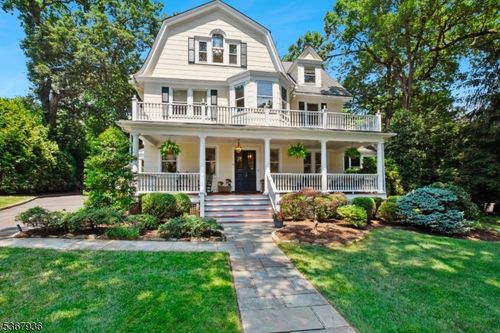 39 Oak Ridge Ave, Summit, NJ, 07901-4305 | Card Image