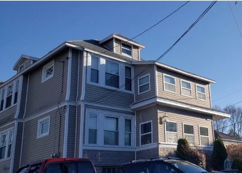 2-27 Vermont St, Methuen, MA, 01844-5318 | Card Image