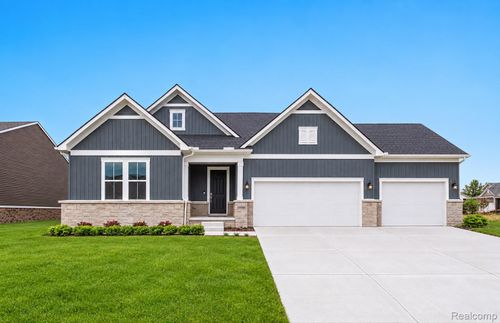 50649 Crusader Dr, Macomb, MI, 48044-6370 | Card Image