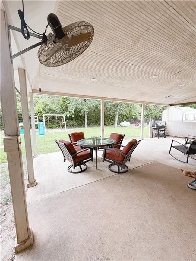 52 Fairway Dr, House other with 3 bedrooms, 2 bathrooms and 2 parking in Normangee TX | Image 10