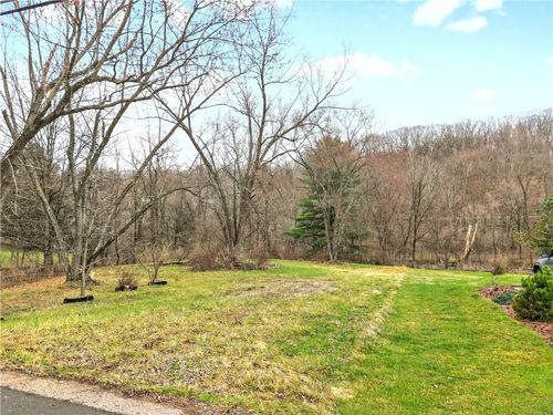 3056 Santiago Rd, Imperial, PA, 15126 | Card Image
