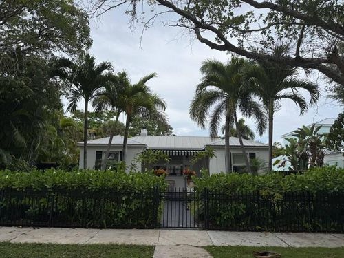 219 31st St, West Palm Beach, FL, 33407-5211 | Card Image