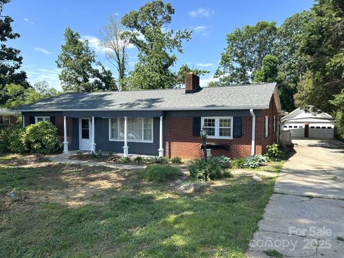 1526 Chase High Rd, Forest City, NC, 28043-5677 | Card Image