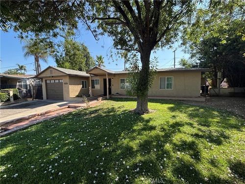 7416 El Sol Way, Riverside, CA, 92504-4607 | Card Image