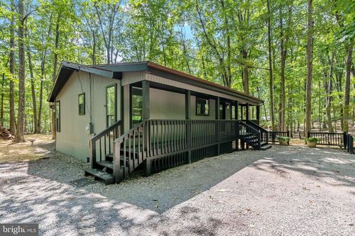 494 Tuckahoe Trl, HEDGESVILLE, WV, 25427-6669 | Card Image