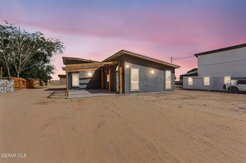 640 Agua Del Rio, El Paso, TX, 79928-9140 | Card Image