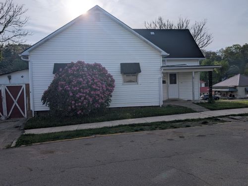 9 Madison Street, Glouster, OH, 45732 | Card Image