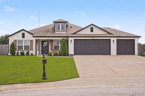 9099 S 256th East Ave, Broken Arrow, OK, 74014-5574 | Card Image