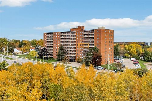 605-1100 Courtland Ave E, Kitchener, ON, N2C2H9 | Card Image