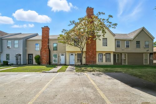 2273 Aspen Drive, Dallas, TX, 75227 | Card Image