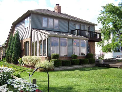 6901 River Rd, Cottrellville, MI, 48039-2258 | Card Image