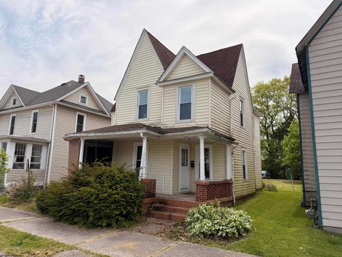 402 Center St, Elkins, WV, 26241-3727 | Card Image