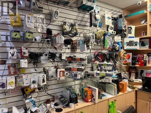 2640 52 St Ne, Calgary, AB, T1Y3R6 | Card Image