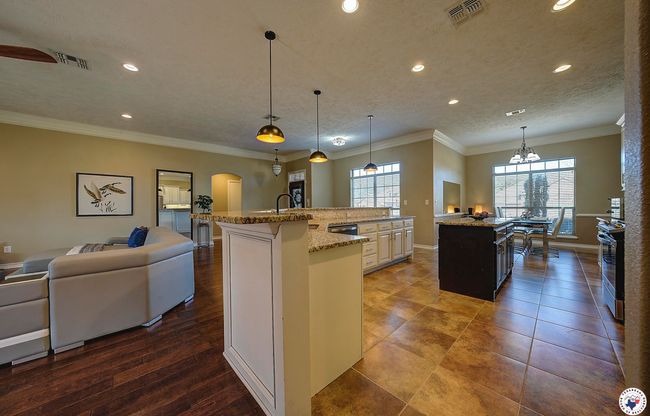 3607 Melody Ln, House other with 4 bedrooms, 2 bathrooms and null parking in Texarkana TX | Image 6