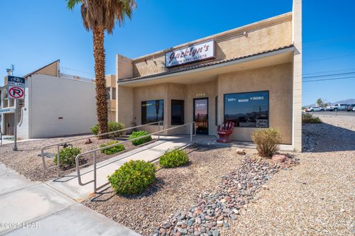 2045 Swanson Ave, Lake Havasu City, AZ, 86403-6727 | Card Image