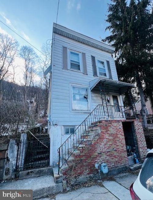 435 Hotel St, POTTSVILLE, PA, 17901-3515 | Card Image