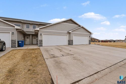 9062 W Ark Pl Place, Sioux Falls, SD, 57106 | Card Image