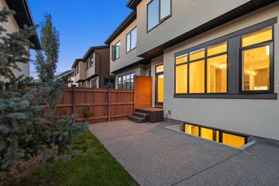 92 Burma Star Rd Sw, Home with 4 bedrooms, 3 bathrooms and 2 parking in Calgary AB | Image 2