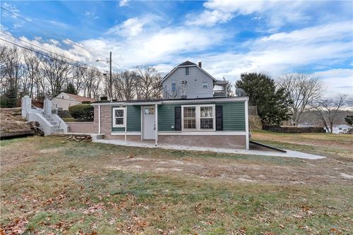 1 Admiral St, Woonsocket, RI, 02895-6214 | Card Image