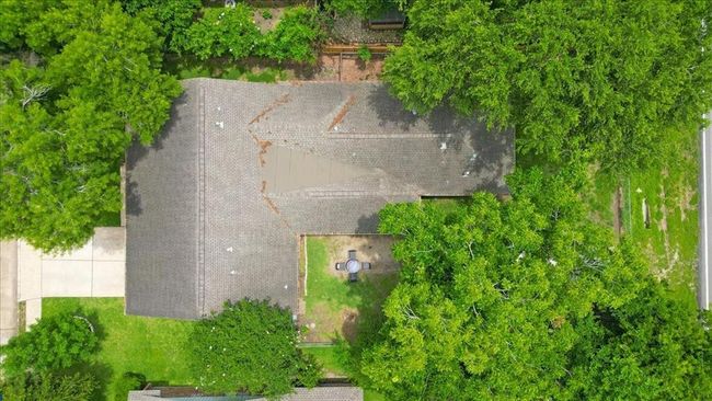 5004 Colmesneil St, House other with 4 bedrooms, 3 bathrooms and 2 parking in Pearland TX | Image 5