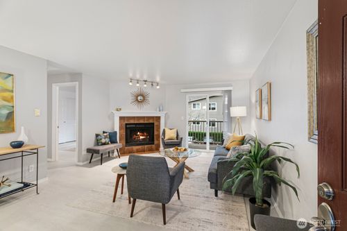 unit-e204-1144 N 198th St, Shoreline, WA, 98133-3649 | Card Image