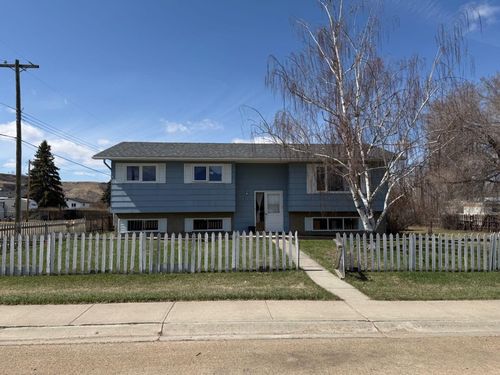 217 2 Street, Drumheller, AB, T0J2E0 | Card Image