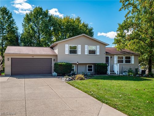 9581 Tilby Rd, North Royalton, OH, 44133-1247 | Card Image