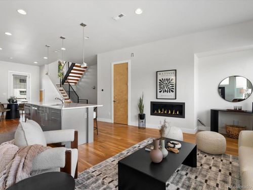 2580 N Clay St, Denver, CO, 80211-4737 | Card Image