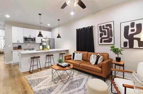 a-2406 Truxillo St, Houston, TX, 77004-4358 | Card Image