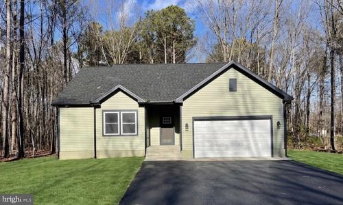 107 Pinewood Ln, COLONIAL BEACH, VA, 22443 | Card Image