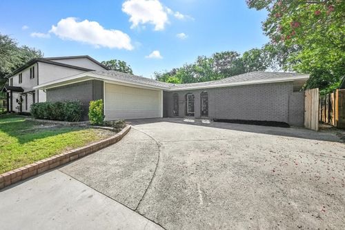 1614 Camero Dr, Carrollton, TX, 75006-4050 | Card Image