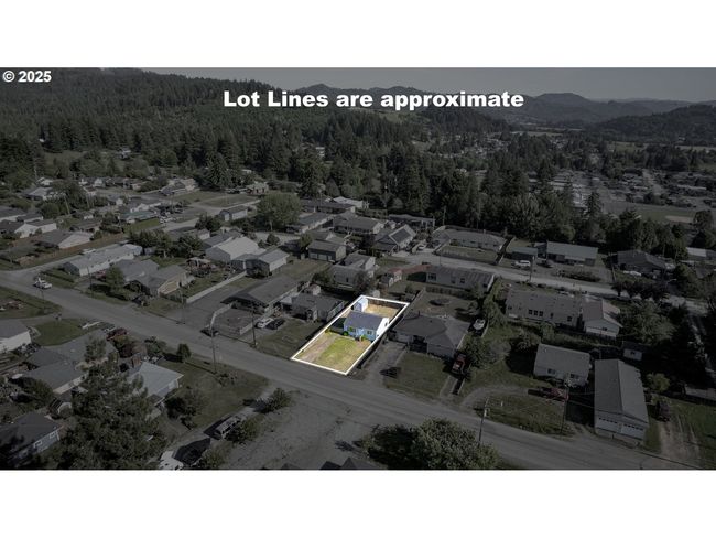 1636 Maple St, House other with 2 bedrooms, 1 bathrooms and null parking in Myrtle Point OR | Image 10