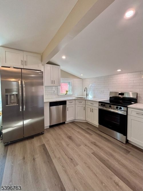 2-6 Bird Ln, Lake Hopatcong, NJ, 07849-2012 | Card Image