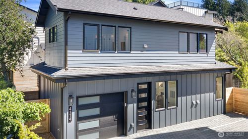 4114 Ne 60th St, Seattle, WA, 98115-7519 | Card Image