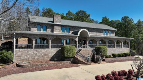 315 Englewood Dr Ne, JACKSONVILLE, AL, 36265-1930 | Card Image