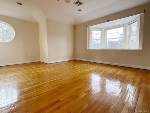 2fl-248 Depew Avenue, New York, NY, 11363 | Card Image