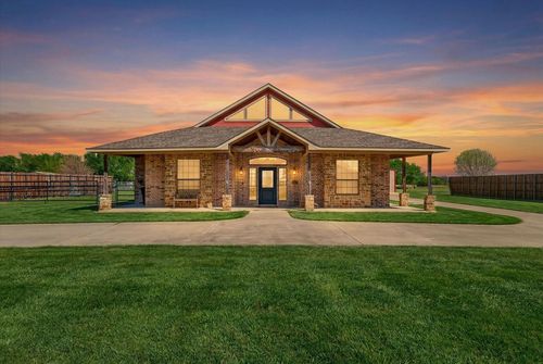 611 Mohawk Dr, Tioga, TX, 76271-2575 | Card Image