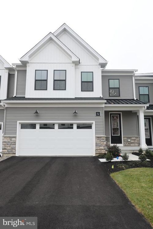 4 Cherry Ln, WEST WINDSOR, NJ, 08550 | Card Image