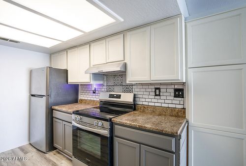 225-16602 N 25 Street, Phoenix, AZ, 85032 | Card Image