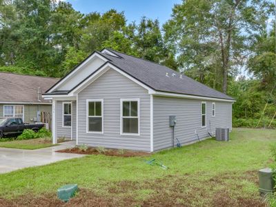 81 Lance Lane, House other with 3 bedrooms, 2 bathrooms and null parking in CRAWFORDVILLE FL | Image 2