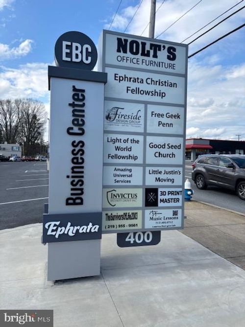 400 W Main St, EPHRATA, PA, 17522-1760 | Card Image