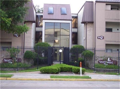 8415 Hearth Dr, Houston, TX, 77054-2700 | Card Image