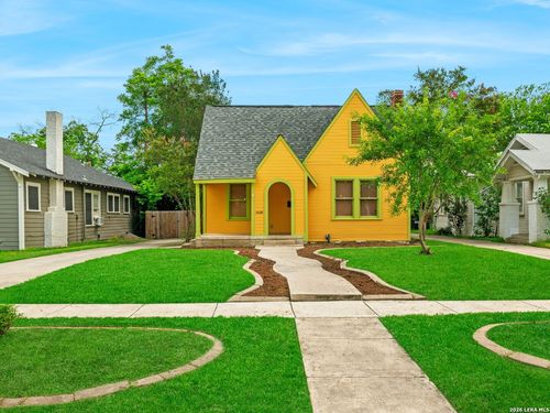 1938 W Magnolia Avenue, San Antonio, TX, 78201 | Card Image