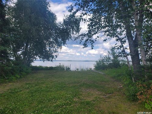 815 Lakeshore Avenue, Duck Mountain Provincial Park, SK, S0A1S0 | Card Image