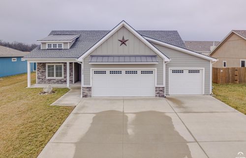 1030 Bluestem Dr, Baldwin City, KS, 66006-4208 | Card Image